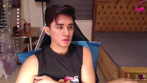 Snapshot of lustdesirex19 chatting on 02/12/25, 08:49 David online show from 02/12/25, 08:49