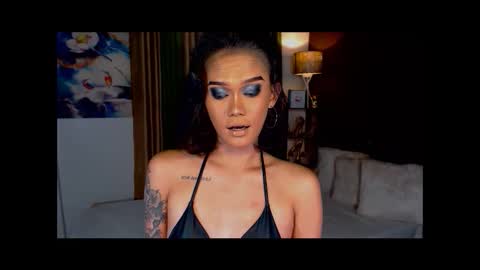 Snapshot of lustfulltrans chatting on 01/26/25, 07:09 AdriannaFowks online show from 01/26/25, 07:09