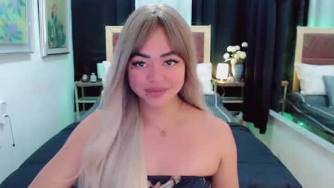 Snapshot of lustfuloffendertrina chatting on 12/27/24, 03:20 Trina online show from 12/27/24, 03:20