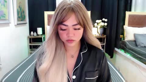 Snapshot of lustfuloffendertrina chatting on 01/13/25, 04:18 Trina online show from 01/13/25, 04:18