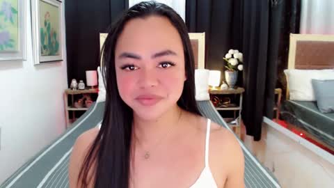 Snapshot of lustfuloffendertrina chatting on 01/18/25, 01:41 Trina online show from 01/18/25, 01:41