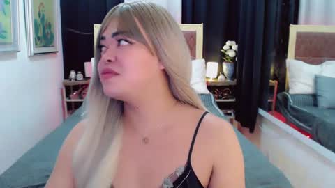 Snapshot of lustfuloffendertrina chatting on 02/04/25, 05:53 Trina online show from 02/04/25, 05:53