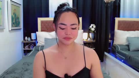 Snapshot of lustfuloffendertrina chatting on 02/07/25, 09:05 Trina online show from 02/07/25, 09:05