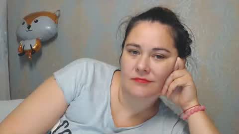 Snapshot of lustifulm chatting on 10/22/25, 06:51 lustifulm online show from 10/22/25, 06:51