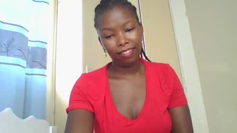 Snapshot of lustrousnerd chatting on 11/21/25, 04:11 Noreh online show from 11/21/25, 04:11