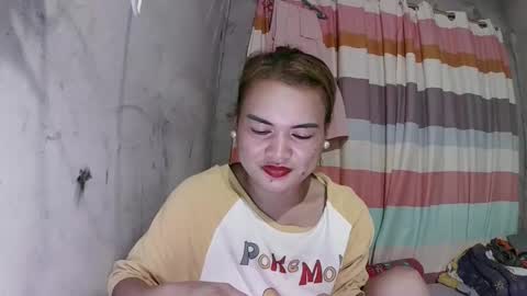 Flora Mae online show from 10/22/25, 08:36