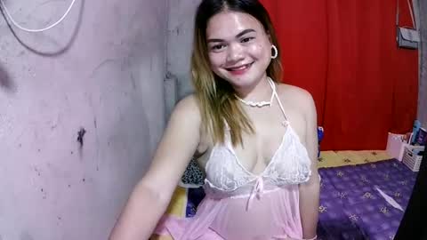 Snapshot of lusty_babe25 chatting on 07/06/26, 03:58 Flora Mae online show from 07/06/26, 03:58