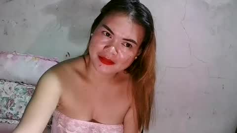 Snapshot of lusty_babe25 chatting on 07/21/26, 05:48 Flora Mae online show from 07/21/26, 05:48