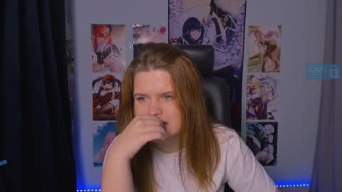 lusy_puff online show from 12/28/24, 03:48