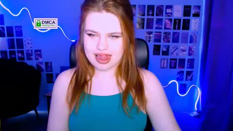 lusy_puff online show from 03/02/25, 10:35