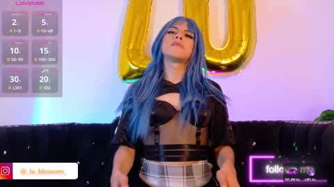 Snapshot of luu_blossom__ chatting on 01/10/26, 06:53 Lu Blossom online show from 01/10/26, 06:53