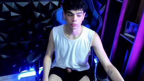 Snapshot of luuck_6 chatting on 02/16/26, 07:43 luuck online show from 02/16/26, 07:43