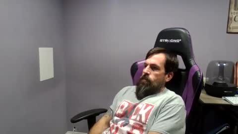 Snapshot of luv2likslit611455 chatting on 10/29/25, 08:16 Luv2likslit online show from 10/29/25, 08:16