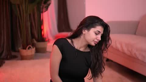 Caprice online show from 11/23/25, 03:45