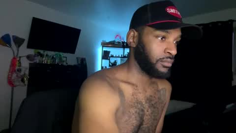 Snapshot of luverboibbc chatting on 12/28/24, 12:04 luverboi online show from 12/28/24, 12:04