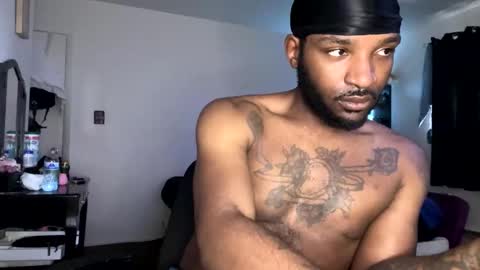 Snapshot of luverboibbc chatting on 01/29/25, 09:07 luverboi online show from 01/29/25, 09:07