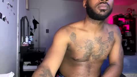 Snapshot of luverboibbc chatting on 02/03/25, 03:31 luverboi online show from 02/03/25, 03:31