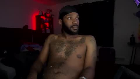 Snapshot of luverboibbc chatting on 03/05/25, 02:25 luverboi online show from 03/05/25, 02:25