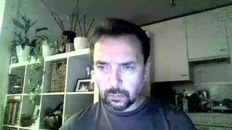 Snapshot of luvly chatting on 12/12/24, 11:14 Luvly online show from 12/12/24, 11:14