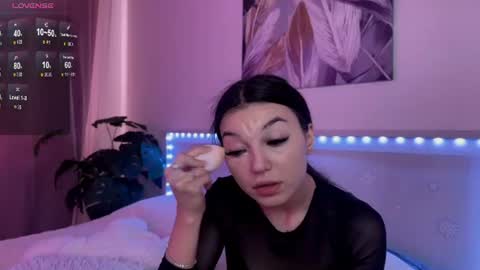 Veronica online show from 07/28/26, 11:28