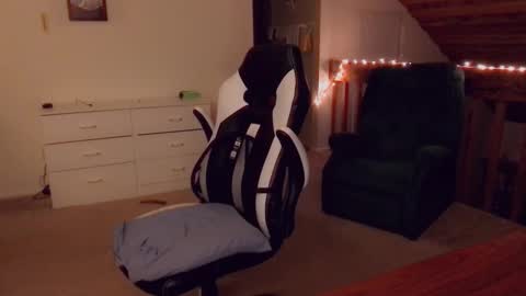 Britney online show from 01/19/25, 04:54