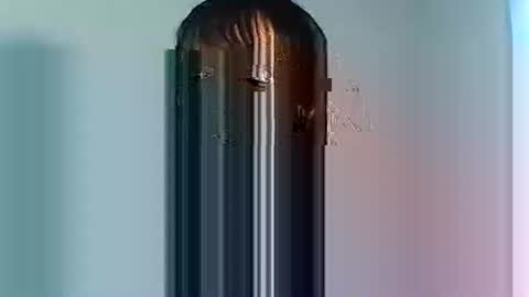 Bee Bee online show from 10/25/25, 02:30