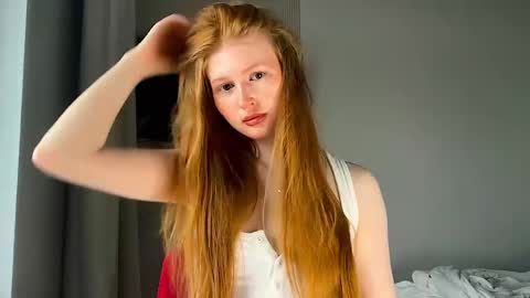 Snapshot of lux_angel chatting on 05/29/26, 12:41 lux_angel online show from 05/29/26, 12:41