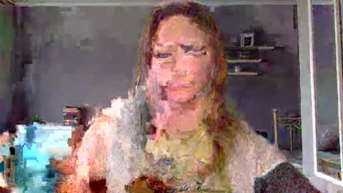 Snapshot of lux_millie chatting on 10/06/25, 07:06 Millie online show from 10/06/25, 07:06