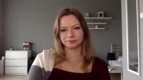 Snapshot of lux_millie chatting on 10/24/25, 08:11 Millie online show from 10/24/25, 08:11