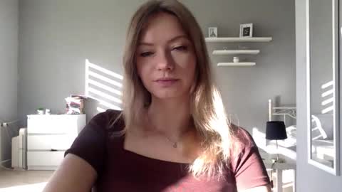 Snapshot of lux_millie chatting on 10/26/25, 08:20 Millie online show from 10/26/25, 08:20