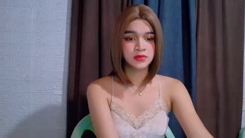 queen lux online show from 02/23/26, 06:33