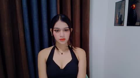 queen lux online show from 07/15/26, 08:03