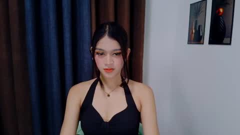 queen lux online show from 07/16/26, 09:54