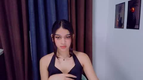 queen lux online show from 08/05/26, 08:28