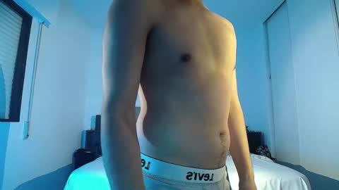 Snapshot of luxanee chatting on 10/01/25, 06:47 luxanee online show from 10/01/25, 06:47