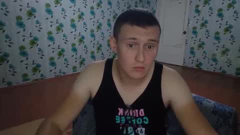 Snapshot of luxeboy_ chatting on 09/12/25, 06:30 Mike online show from 09/12/25, 06:30