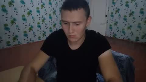Snapshot of luxeboy_ chatting on 09/16/25, 07:26 Mike online show from 09/16/25, 07:26