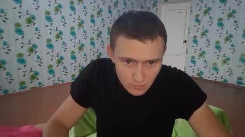 Snapshot of luxeboy_ chatting on 09/24/25, 08:50 Mike online show from 09/24/25, 08:50