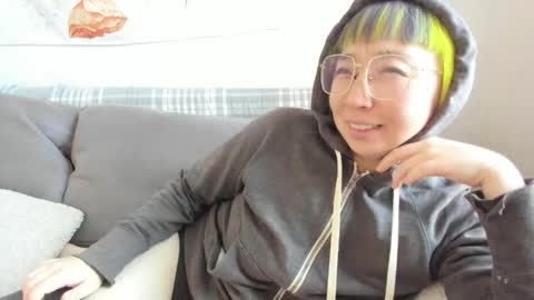 Snapshot of luxgray chatting on 02/13/26, 08:16 LuxGray online show from 02/13/26, 08:16