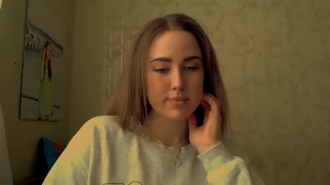 Katie online show from 04/07/26, 01:11