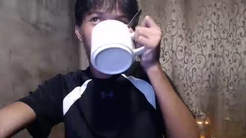 Snapshot of luxirfy_xx chatting on 10/26/25, 03:18 luxirfy online show from 10/26/25, 03:18