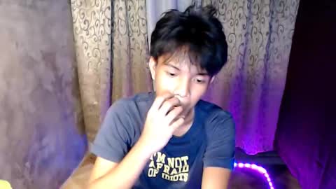 Snapshot of luxirfy_xx chatting on 01/07/26, 05:04 luxirfy online show from 01/07/26, 05:04