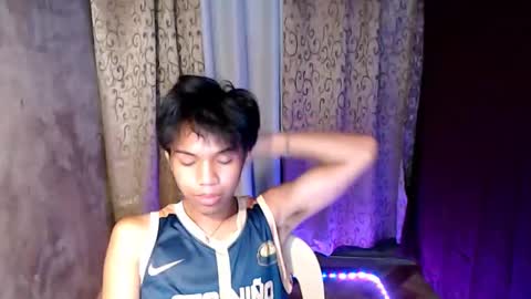 Snapshot of luxirfy_xx chatting on 02/01/26, 06:39 luxirfy online show from 02/01/26, 06:39