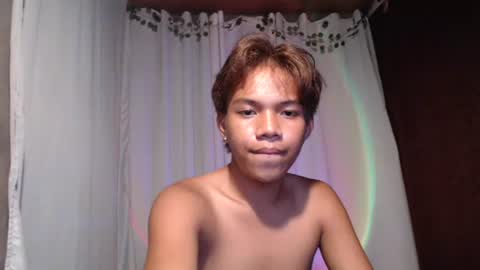 Snapshot of luxirfy_xx chatting on 05/24/26, 07:19 luxirfy online show from 05/24/26, 07:19