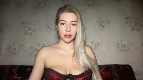 LuxSonyaStar online show from 02/18/26, 01:18