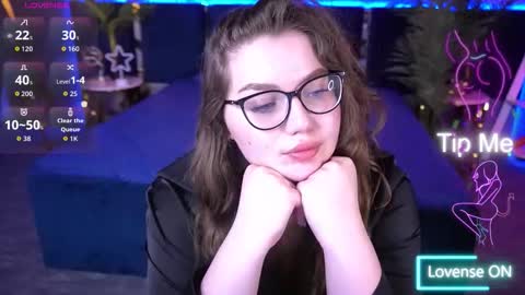 Snapshot of luxsopphia_ chatting on 09/17/25, 12:40 luxsopphia_ online show from 09/17/25, 12:40