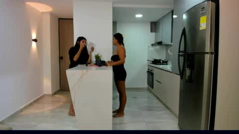 Snapshot of luxury_pleasure_ii chatting on 04/29/26, 04:05 luxury_pleasure_ii online show from 04/29/26, 04:05