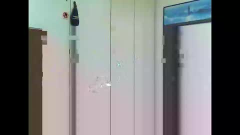 luxx72boy online show from 10/11/25, 09:41