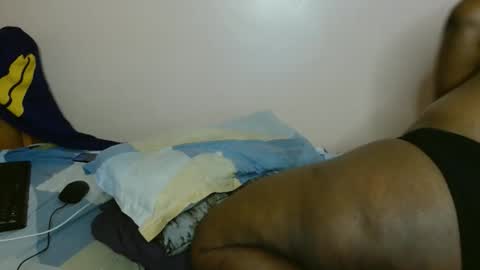 luzremi online show from 04/01/26, 01:41