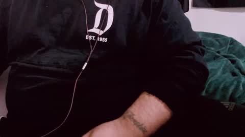 Snapshot of lvcifer_ chatting on 12/01/24, 04:29 ayoo online show from 12/01/24, 04:29